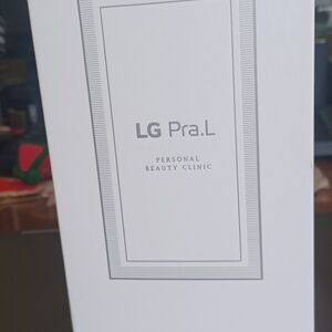 LG Pra.L Skincare Tool - White